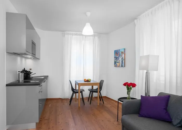 The - Swiss アパートホテル モントルー